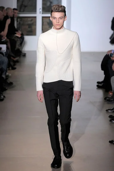 Look 8